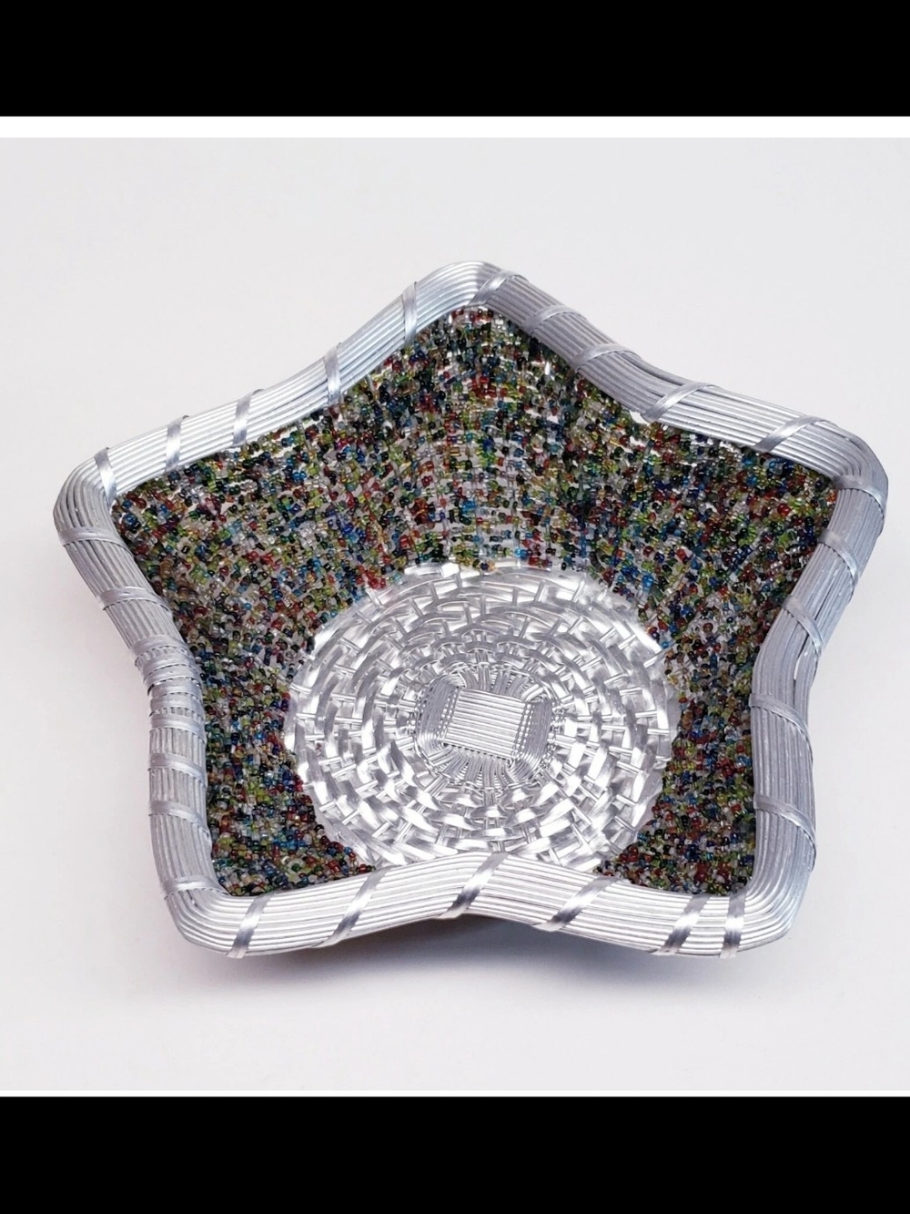 IHI Star Shaped Silver Metal Wire Woven Beaded Bowl Basket Made In India -BO EUC